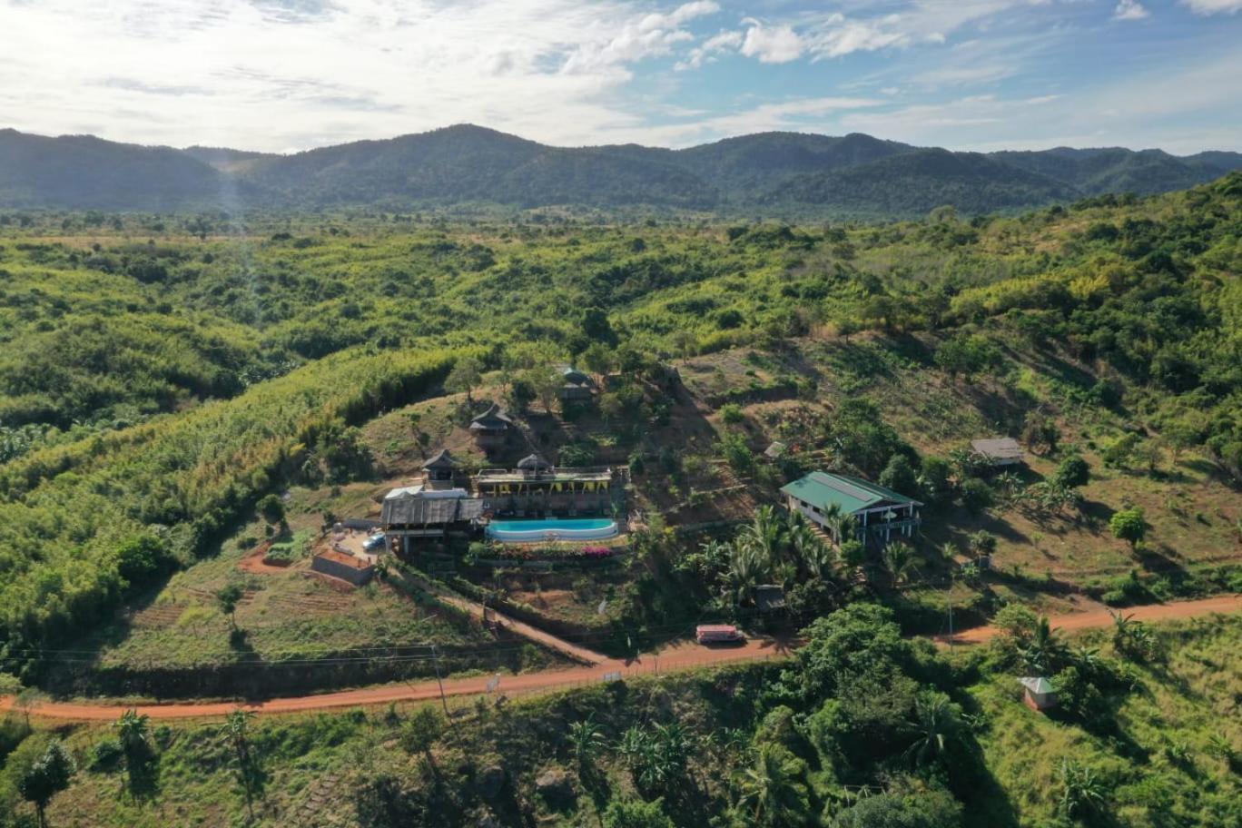 Miley Lodging Restobar New Busuanga Екстериор снимка